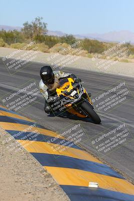 media/Dec-09-2023-SoCal Trackdays (Sat) [[76a8ac2686]]/Turn 3 Inside (1015am)/